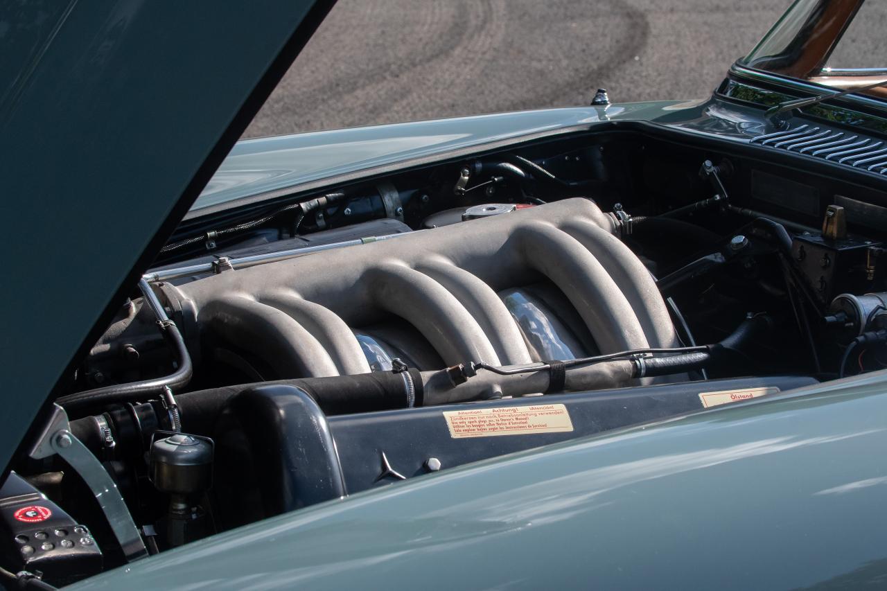 1957 Mercedes - Benz 300 SL Roadster