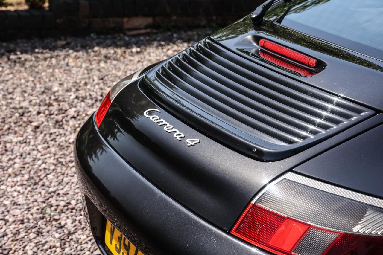 1999 Porsche 911/996 Carrera 4
