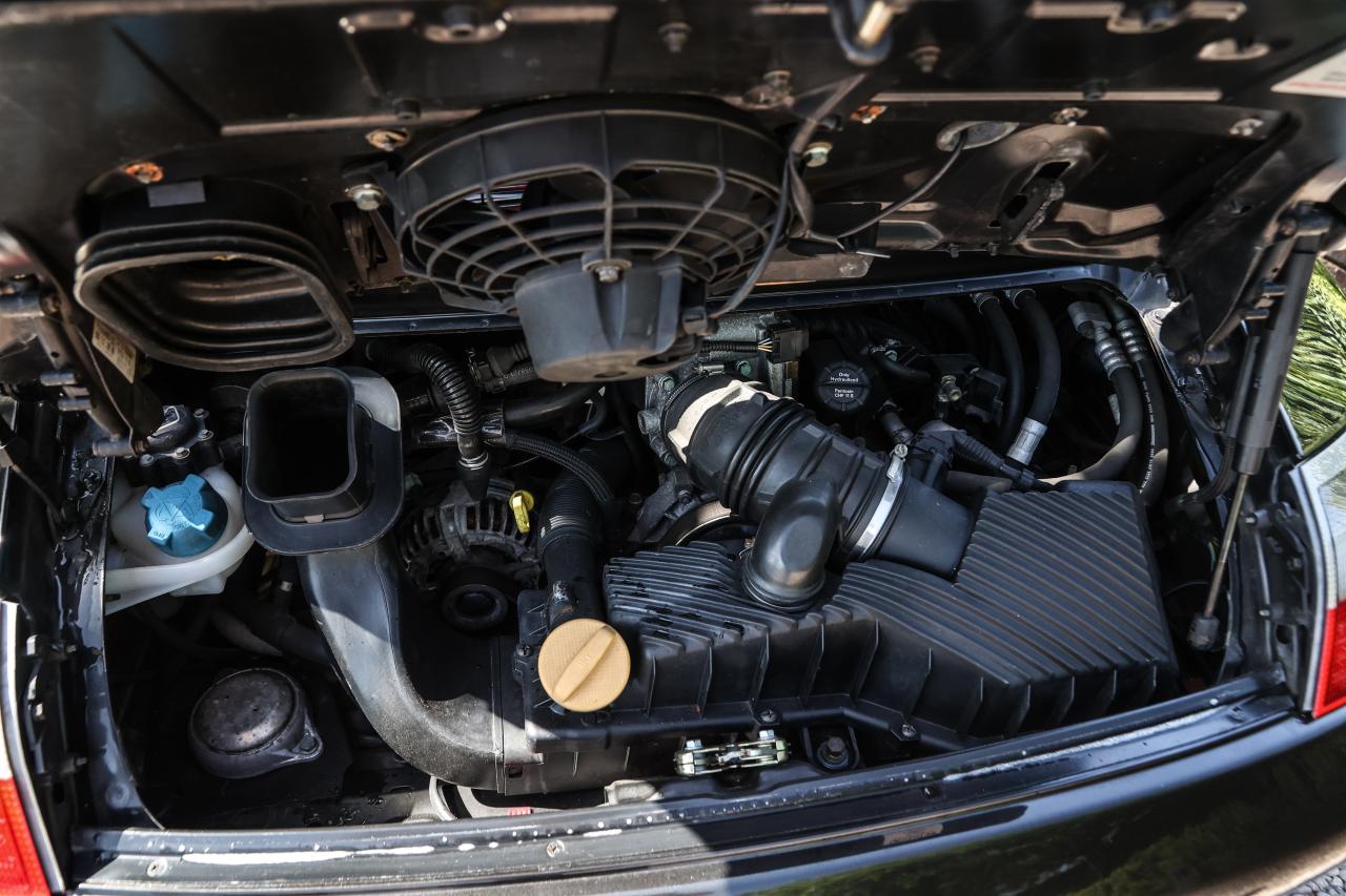 1999 Porsche 911/996 Carrera 4