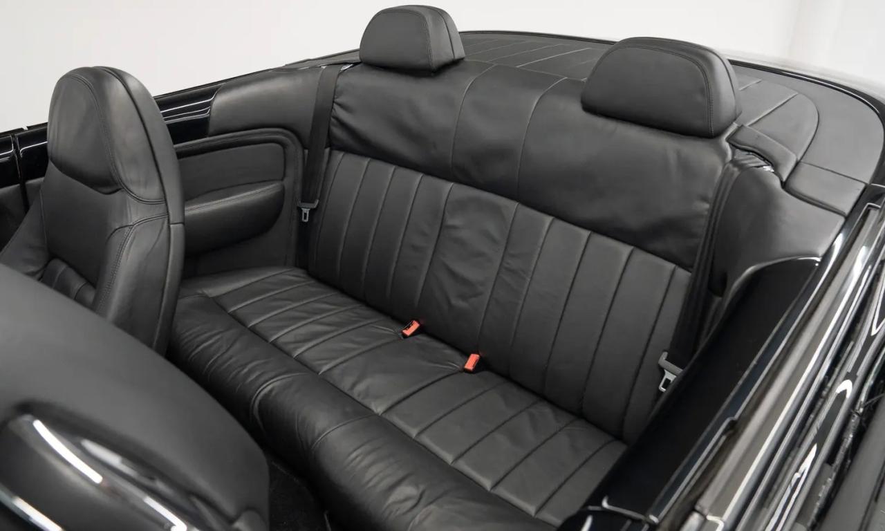 2006 Bentley AZURE