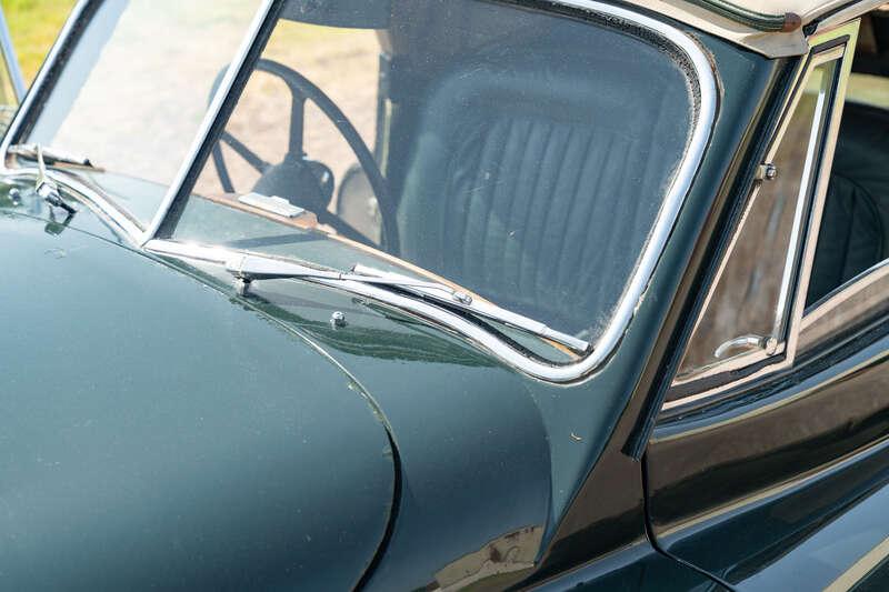 1954 Jaguar XK120 DROPHEAD