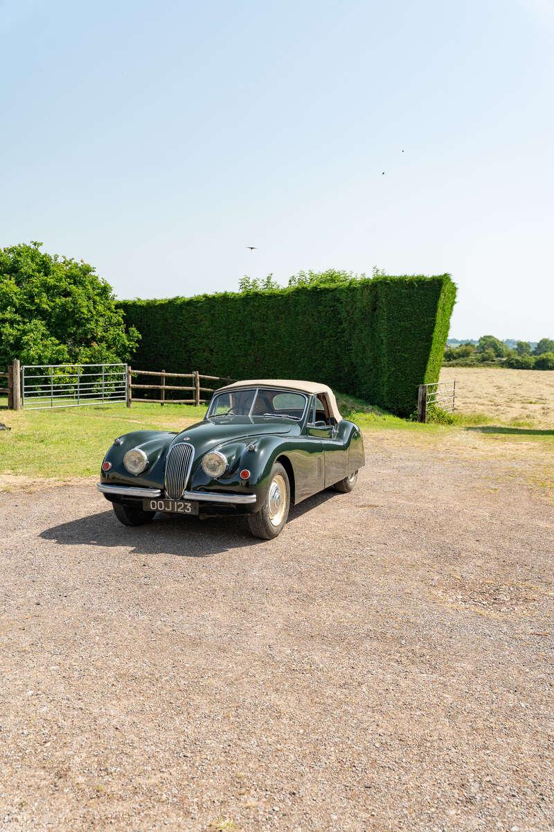 1954 Jaguar XK120 DROPHEAD
