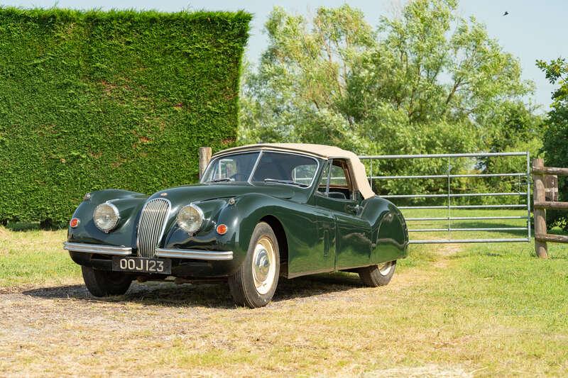 1954 Jaguar XK120 DROPHEAD