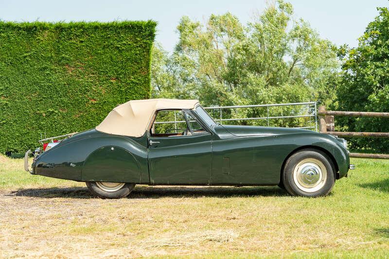 1954 Jaguar XK120 DROPHEAD