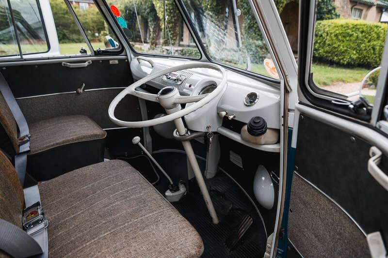1966 Volkswagen TYPE 2 T1 SPLIT SCREEN CAMPER DEVON CARAVETTE