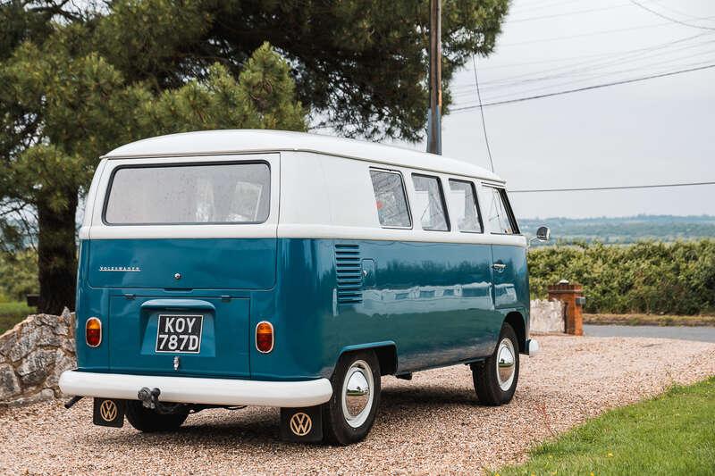 1966 Volkswagen TYPE 2 T1 SPLIT SCREEN CAMPER DEVON CARAVETTE