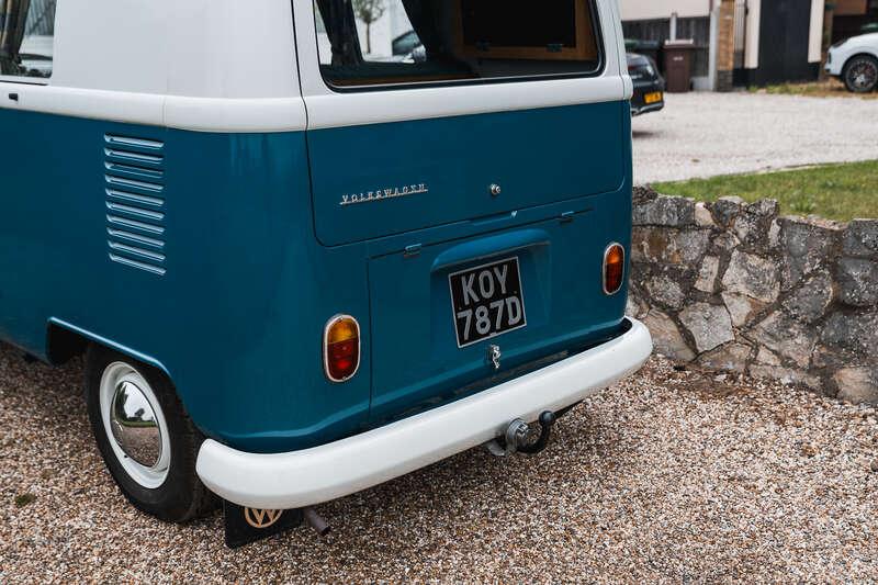 1966 Volkswagen TYPE 2 T1 SPLIT SCREEN CAMPER DEVON CARAVETTE