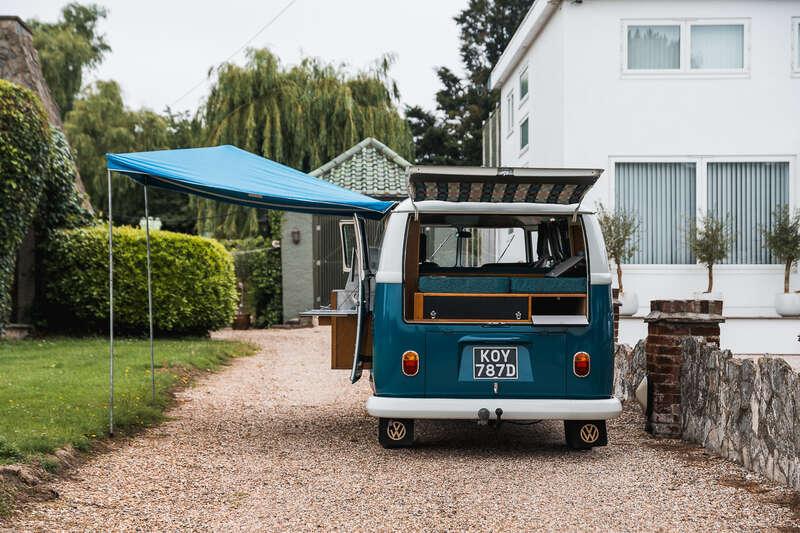 1966 Volkswagen TYPE 2 T1 SPLIT SCREEN CAMPER DEVON CARAVETTE