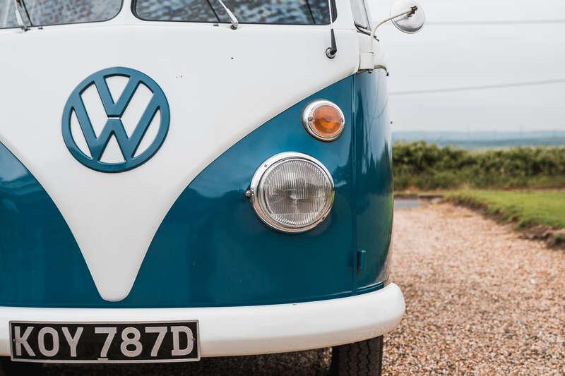 1966 Volkswagen TYPE 2 T1 SPLIT SCREEN CAMPER DEVON CARAVETTE