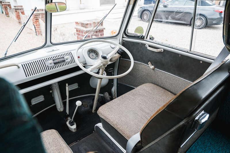 1966 Volkswagen TYPE 2 T1 SPLIT SCREEN CAMPER DEVON CARAVETTE
