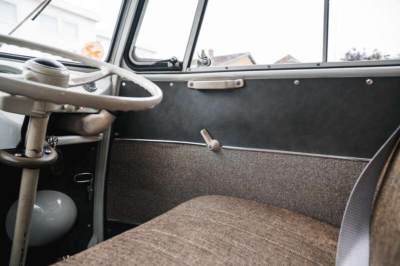 1966 Volkswagen TYPE 2 T1 SPLIT SCREEN CAMPER DEVON CARAVETTE
