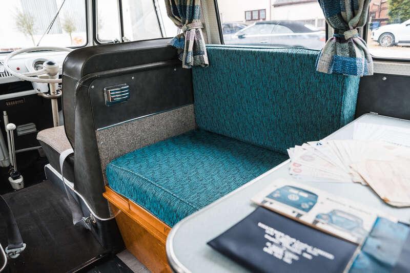 1966 Volkswagen TYPE 2 T1 SPLIT SCREEN CAMPER DEVON CARAVETTE