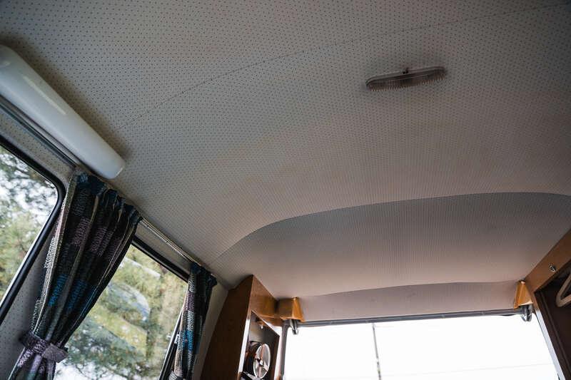 1966 Volkswagen TYPE 2 T1 SPLIT SCREEN CAMPER DEVON CARAVETTE