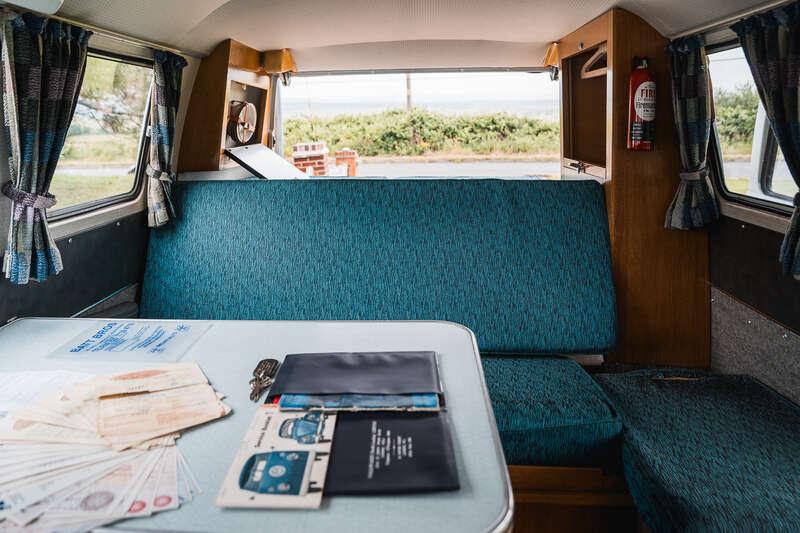 1966 Volkswagen TYPE 2 T1 SPLIT SCREEN CAMPER DEVON CARAVETTE