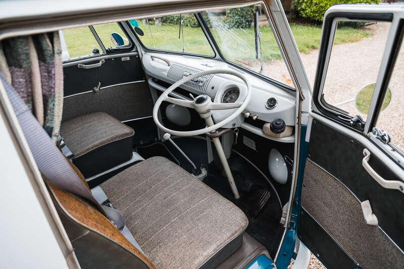 1966 Volkswagen TYPE 2 T1 SPLIT SCREEN CAMPER DEVON CARAVETTE