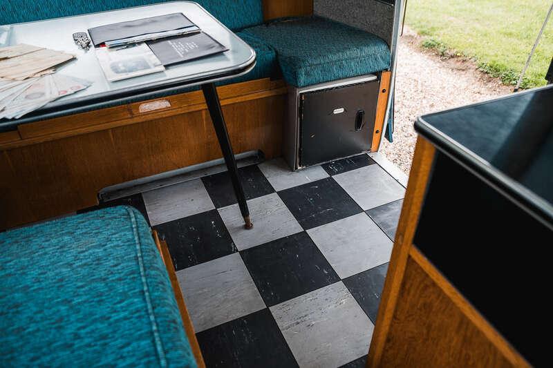 1966 Volkswagen TYPE 2 T1 SPLIT SCREEN CAMPER DEVON CARAVETTE