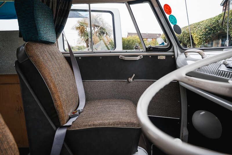 1966 Volkswagen TYPE 2 T1 SPLIT SCREEN CAMPER DEVON CARAVETTE