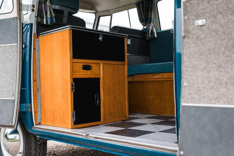 1966 Volkswagen TYPE 2 T1 SPLIT SCREEN CAMPER DEVON CARAVETTE