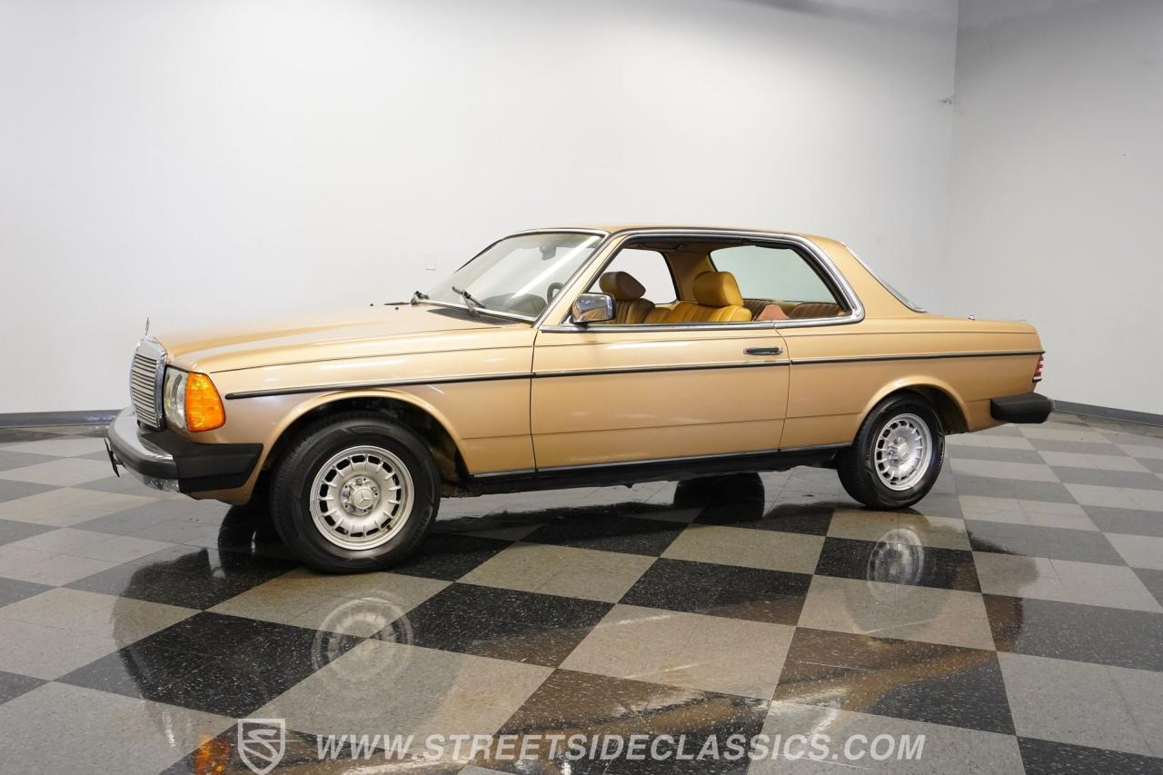 1983 Mercedes - Benz 300CD Turbo Diesel