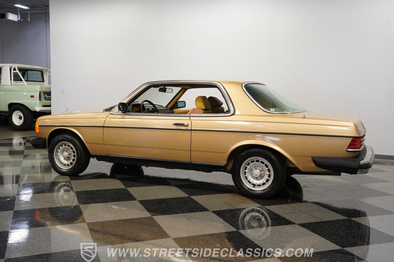 1983 Mercedes - Benz 300CD Turbo Diesel