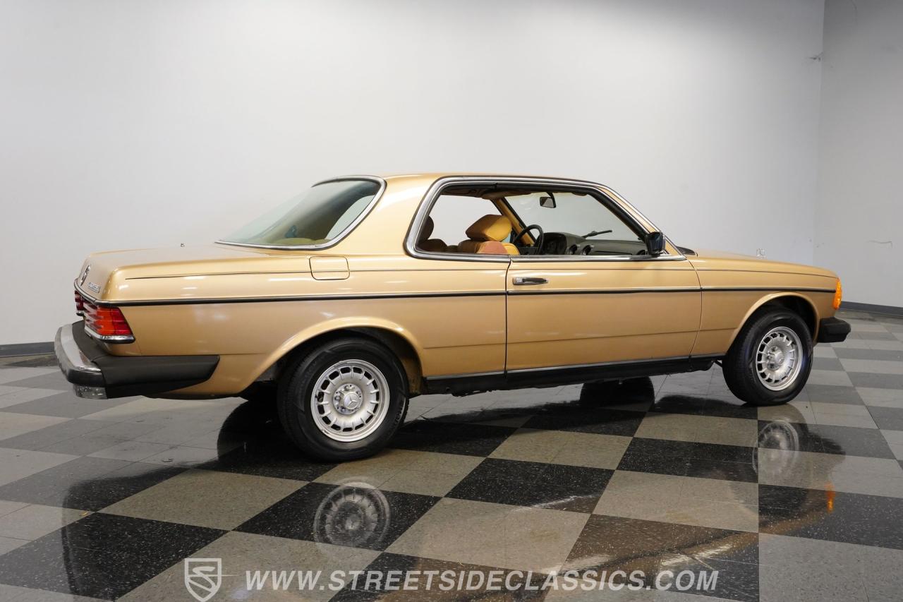 1983 Mercedes - Benz 300CD Turbo Diesel