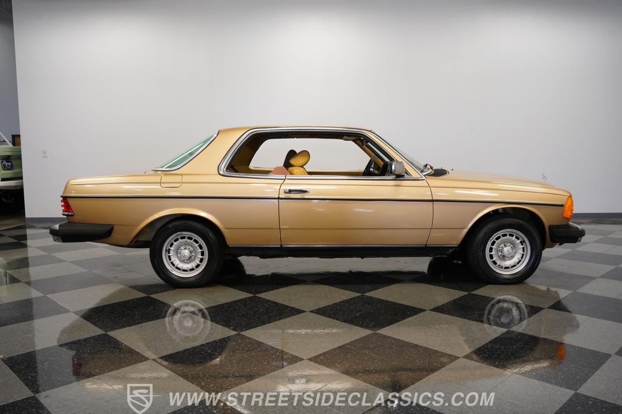 1983 Mercedes - Benz 300CD Turbo Diesel