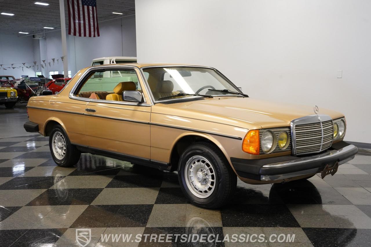 1983 Mercedes - Benz 300CD Turbo Diesel