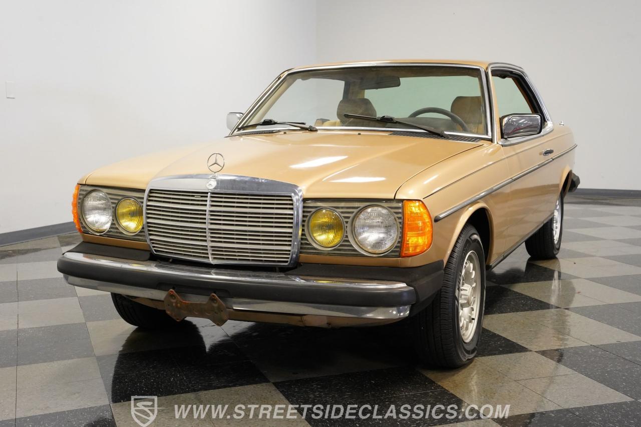 1983 Mercedes - Benz 300CD Turbo Diesel