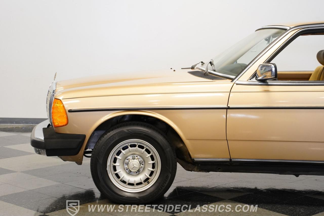 1983 Mercedes - Benz 300CD Turbo Diesel