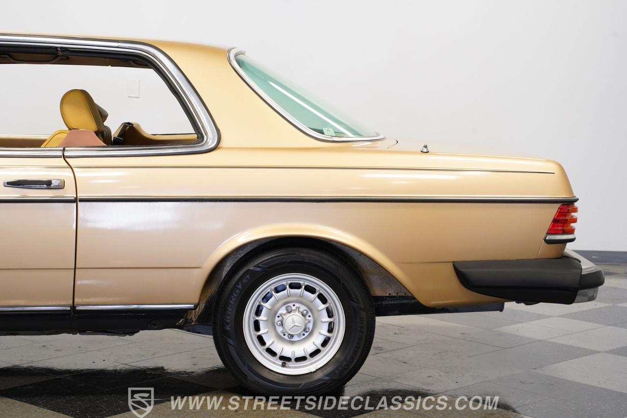 1983 Mercedes - Benz 300CD Turbo Diesel