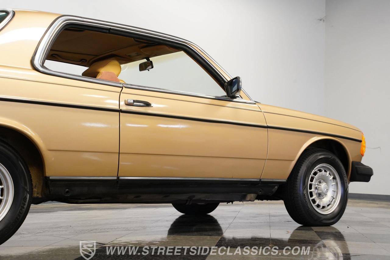 1983 Mercedes - Benz 300CD Turbo Diesel