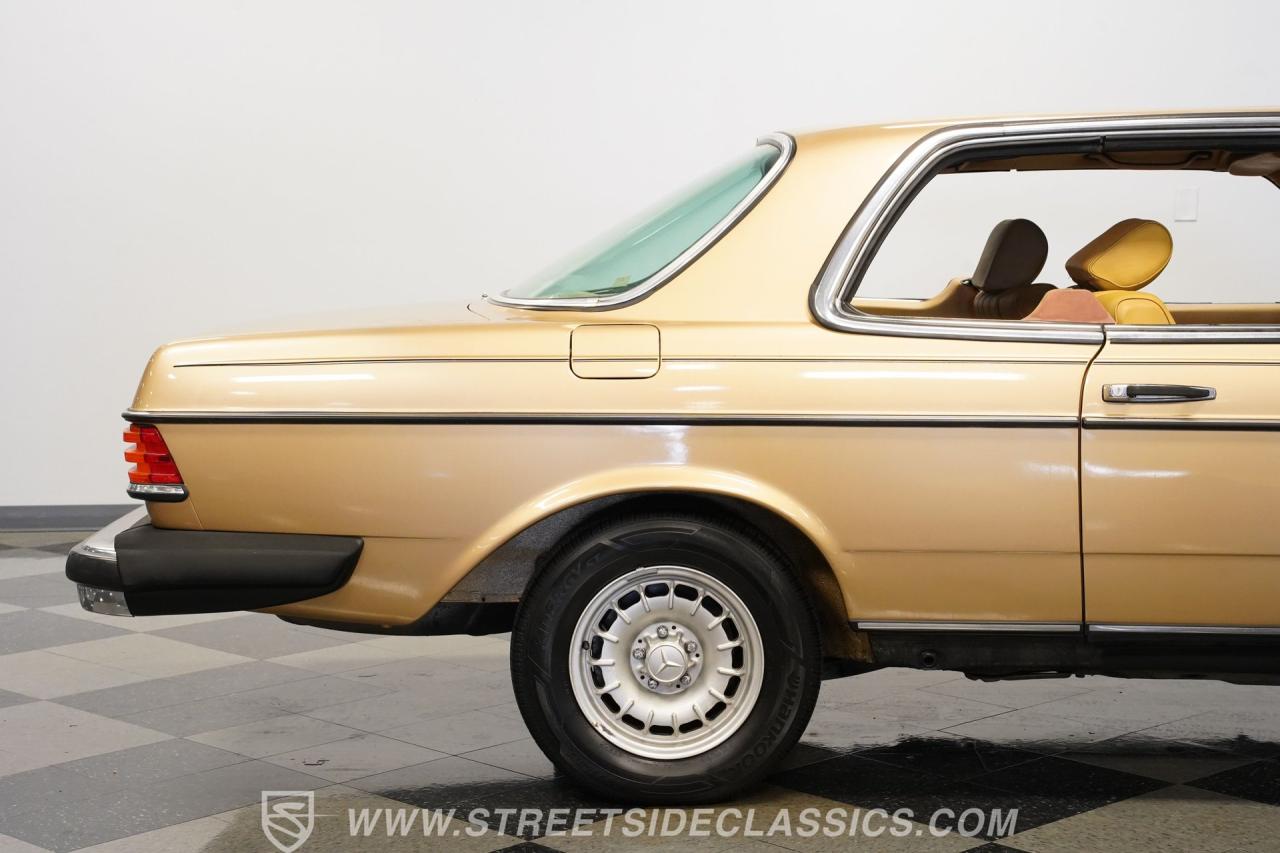 1983 Mercedes - Benz 300CD Turbo Diesel