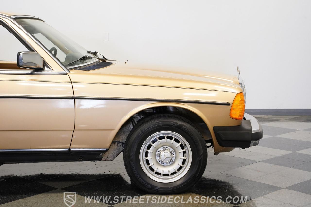 1983 Mercedes - Benz 300CD Turbo Diesel