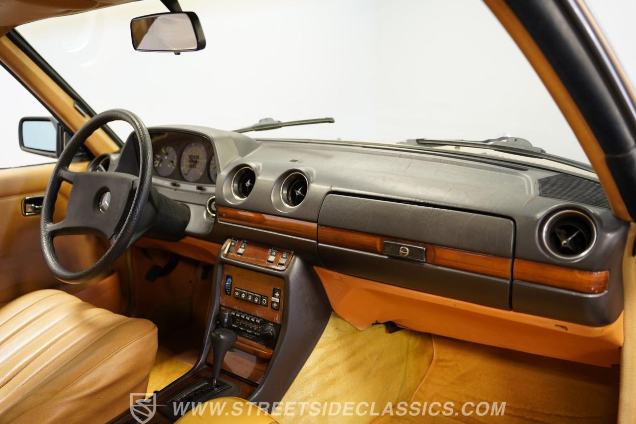 1983 Mercedes - Benz 300CD Turbo Diesel