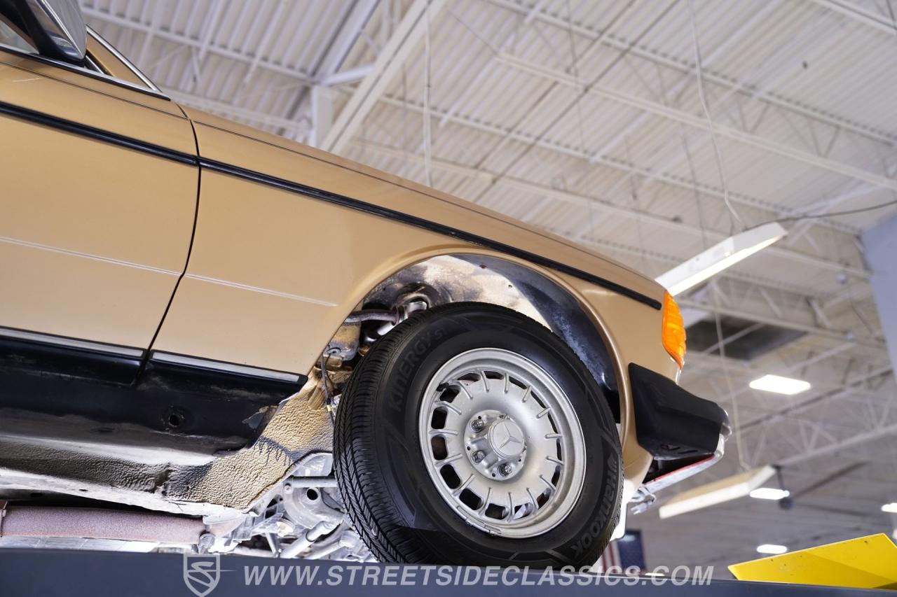 1983 Mercedes - Benz 300CD Turbo Diesel