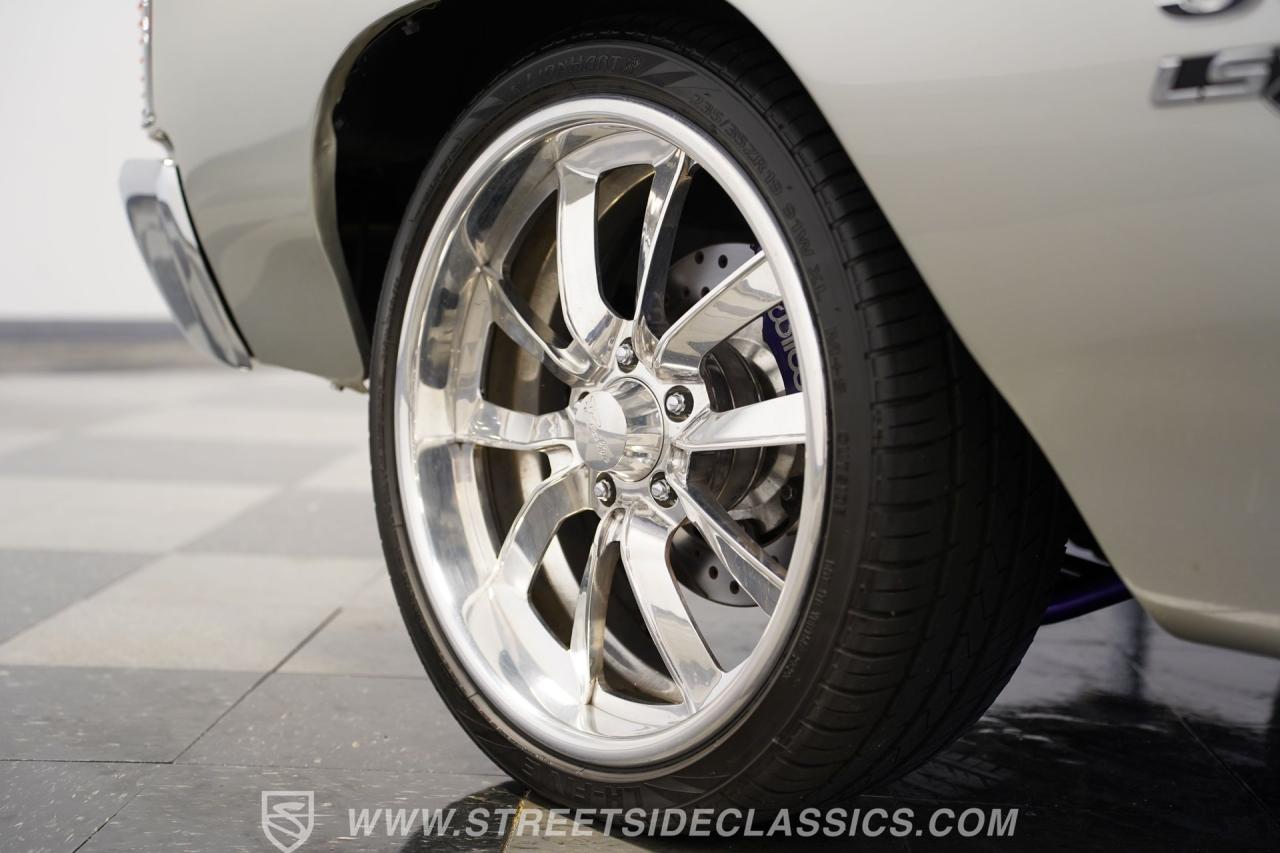1972 Chevrolet Chevelle SS Tribute Restomod