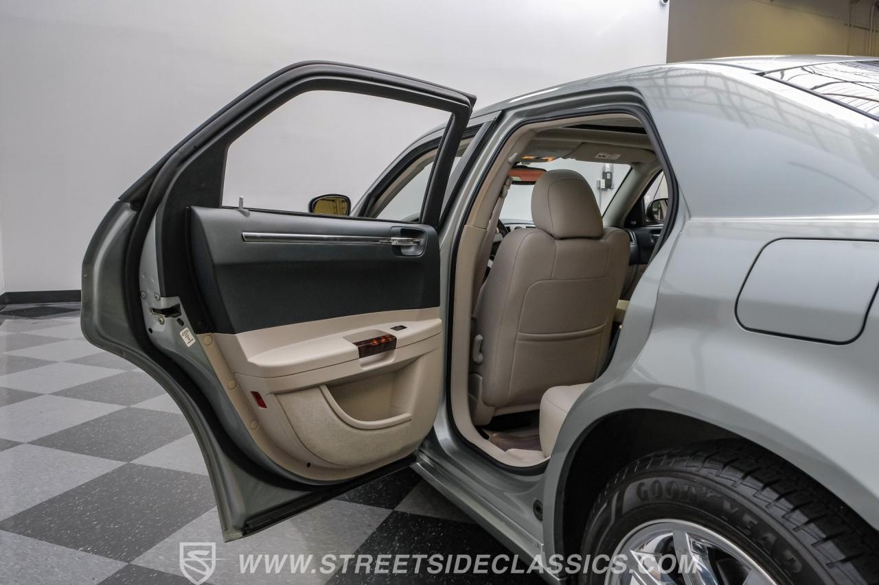 2005 Chrysler 300C