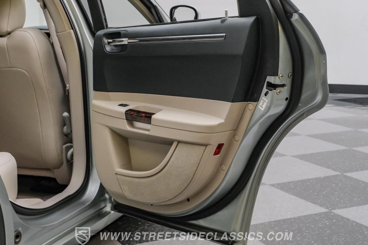 2005 Chrysler 300C
