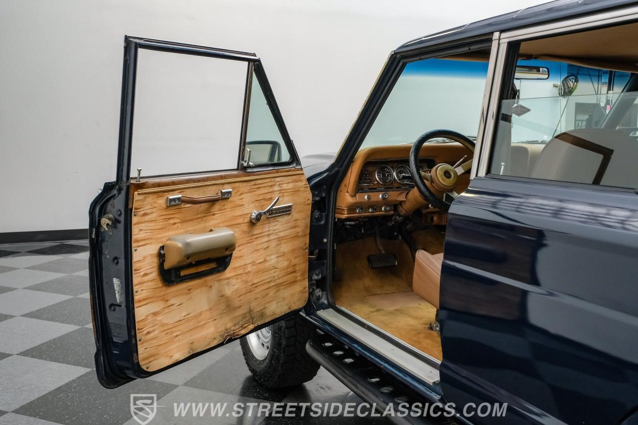 1985 Jeep Grand Wagoneer Restomod
