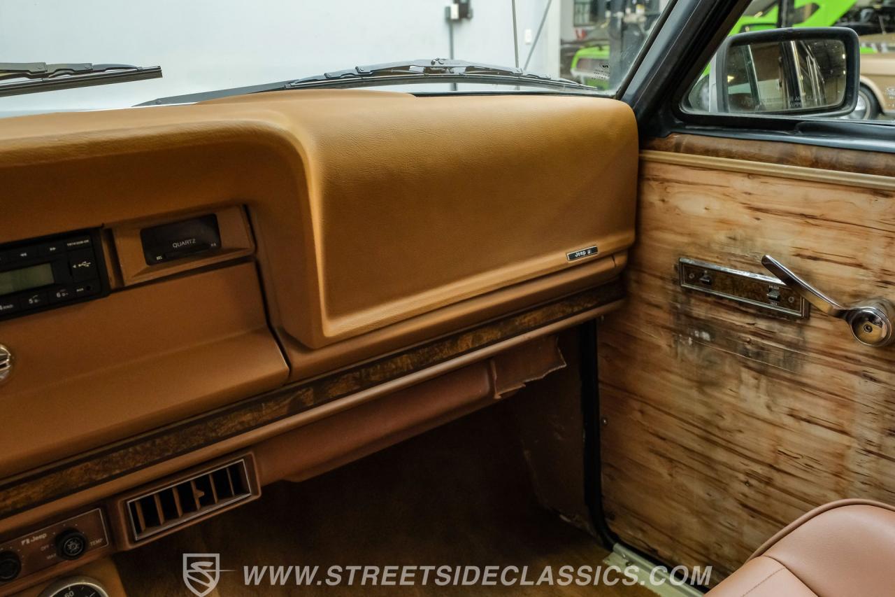 1985 Jeep Grand Wagoneer Restomod
