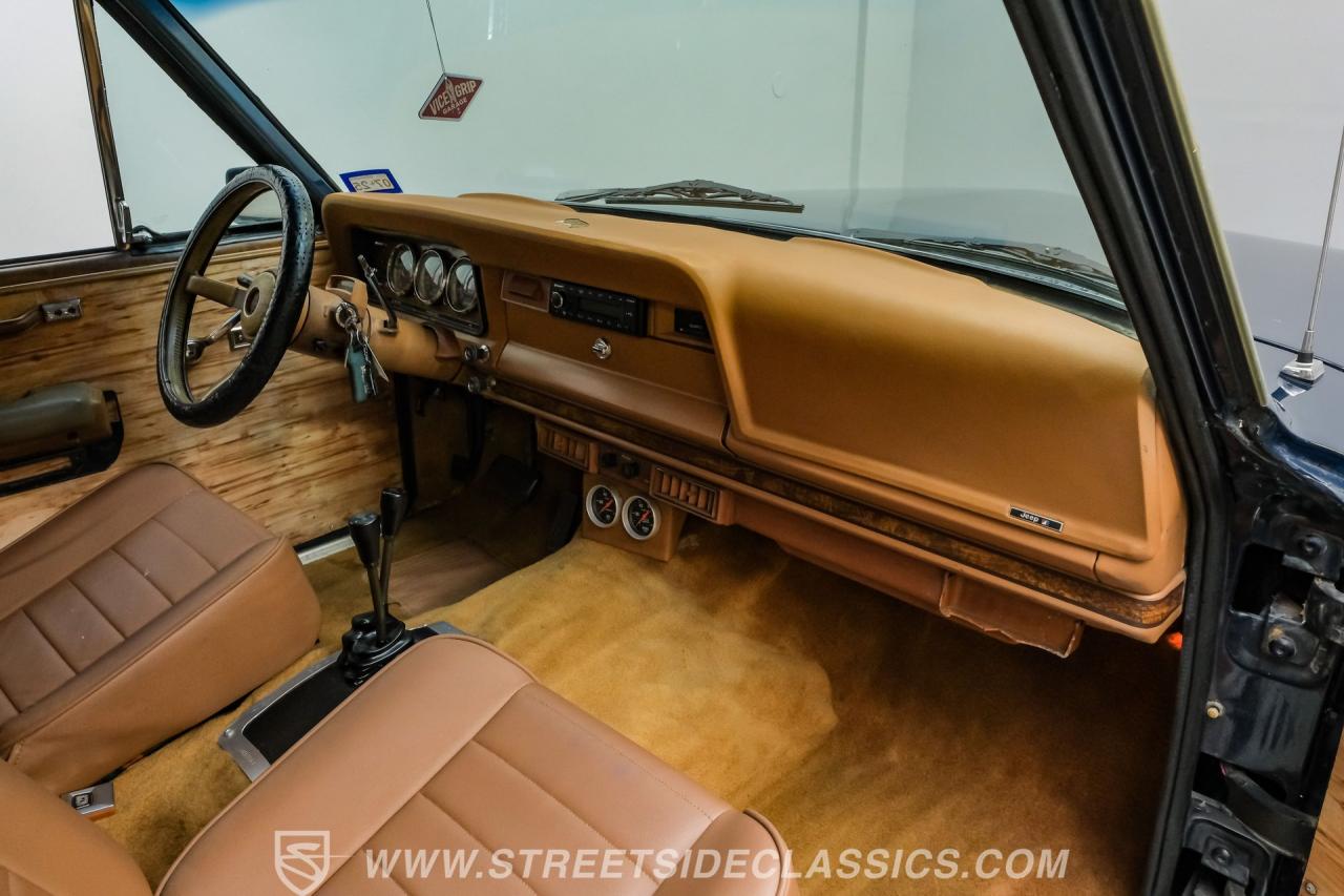 1985 Jeep Grand Wagoneer Restomod