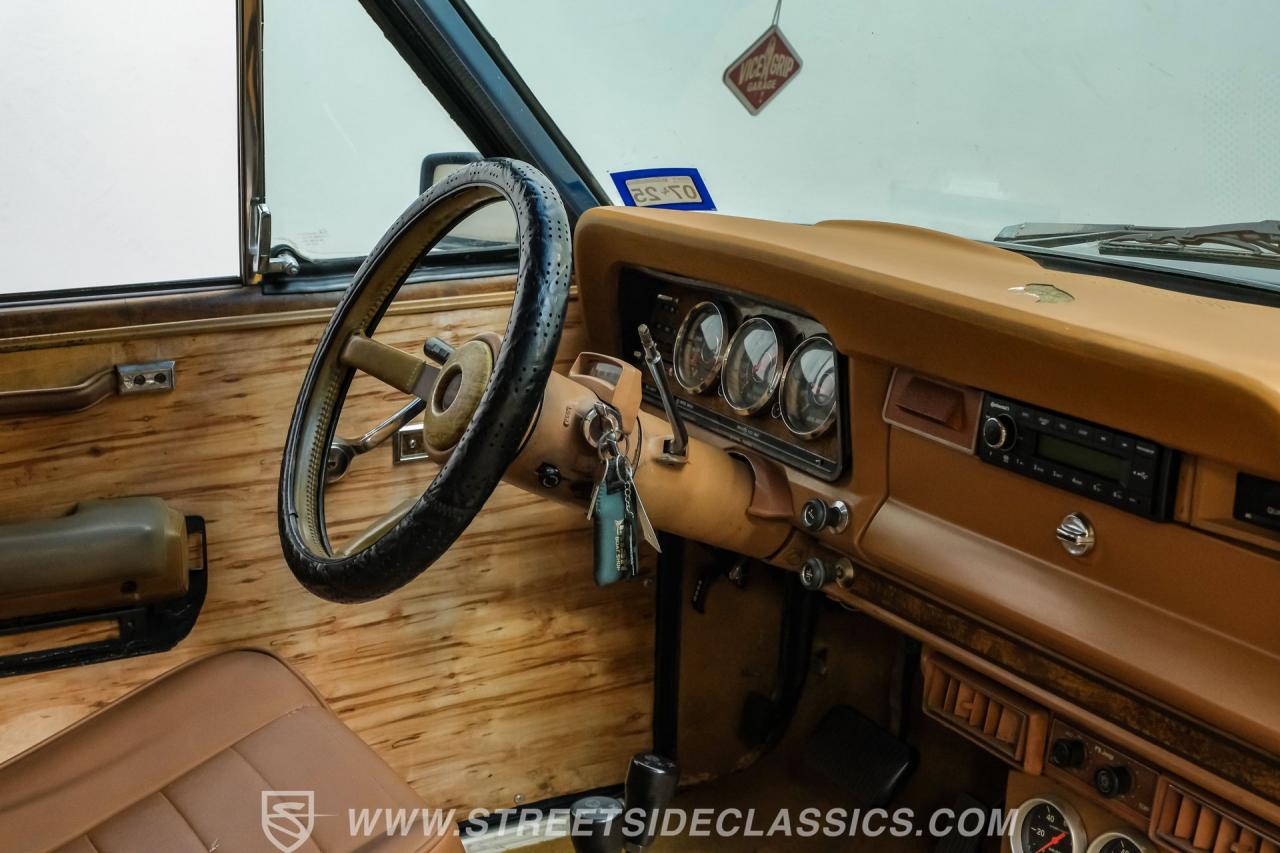 1985 Jeep Grand Wagoneer Restomod
