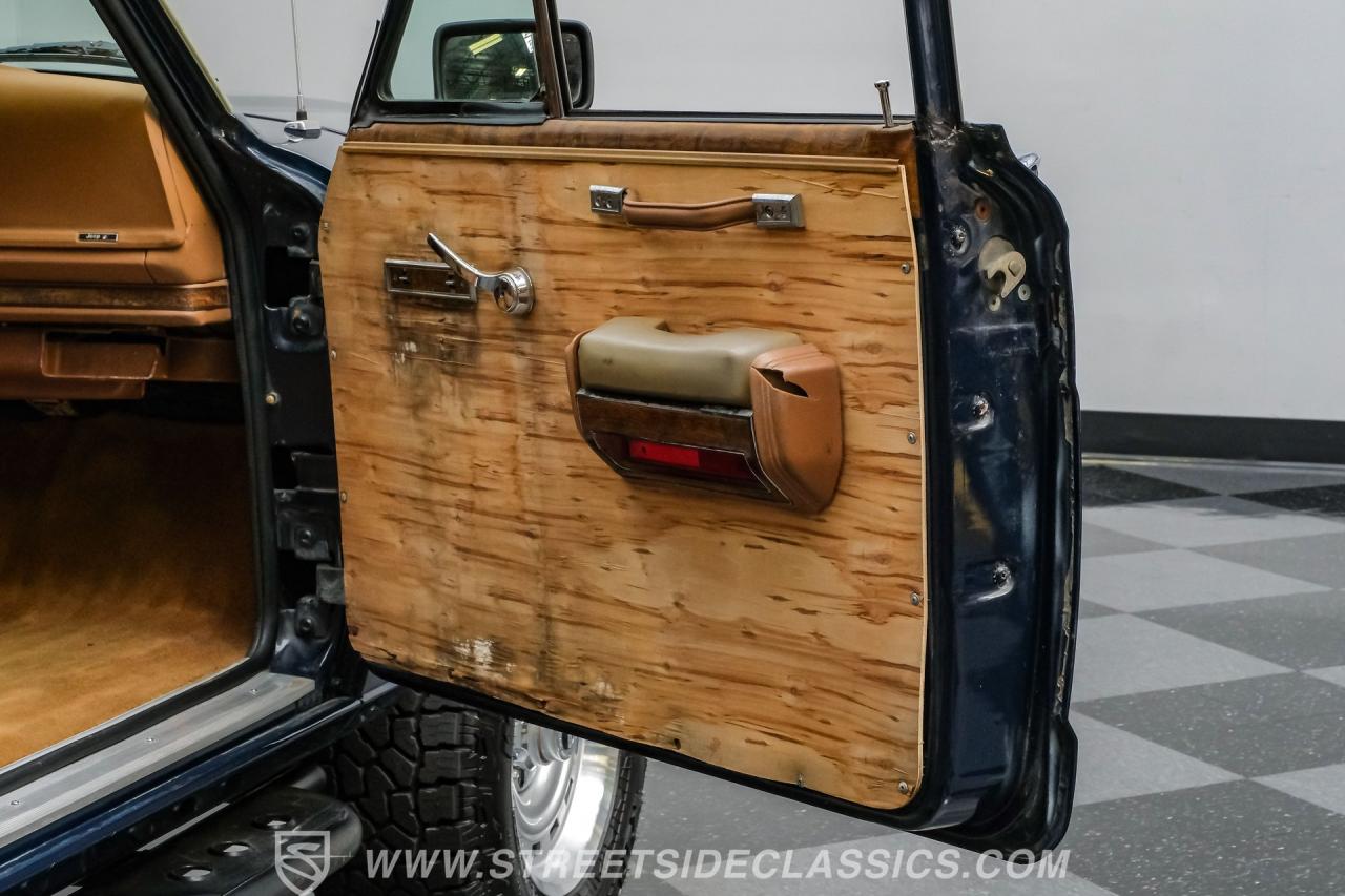 1985 Jeep Grand Wagoneer Restomod