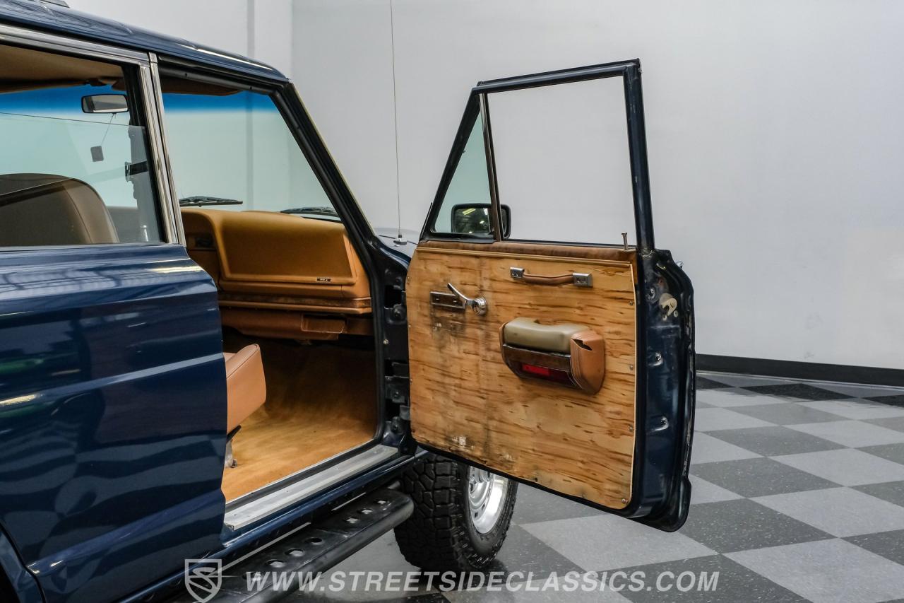 1985 Jeep Grand Wagoneer Restomod
