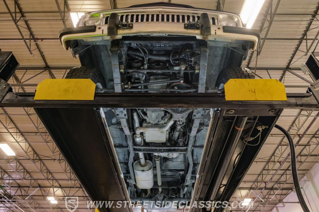 1985 Jeep Grand Wagoneer Restomod