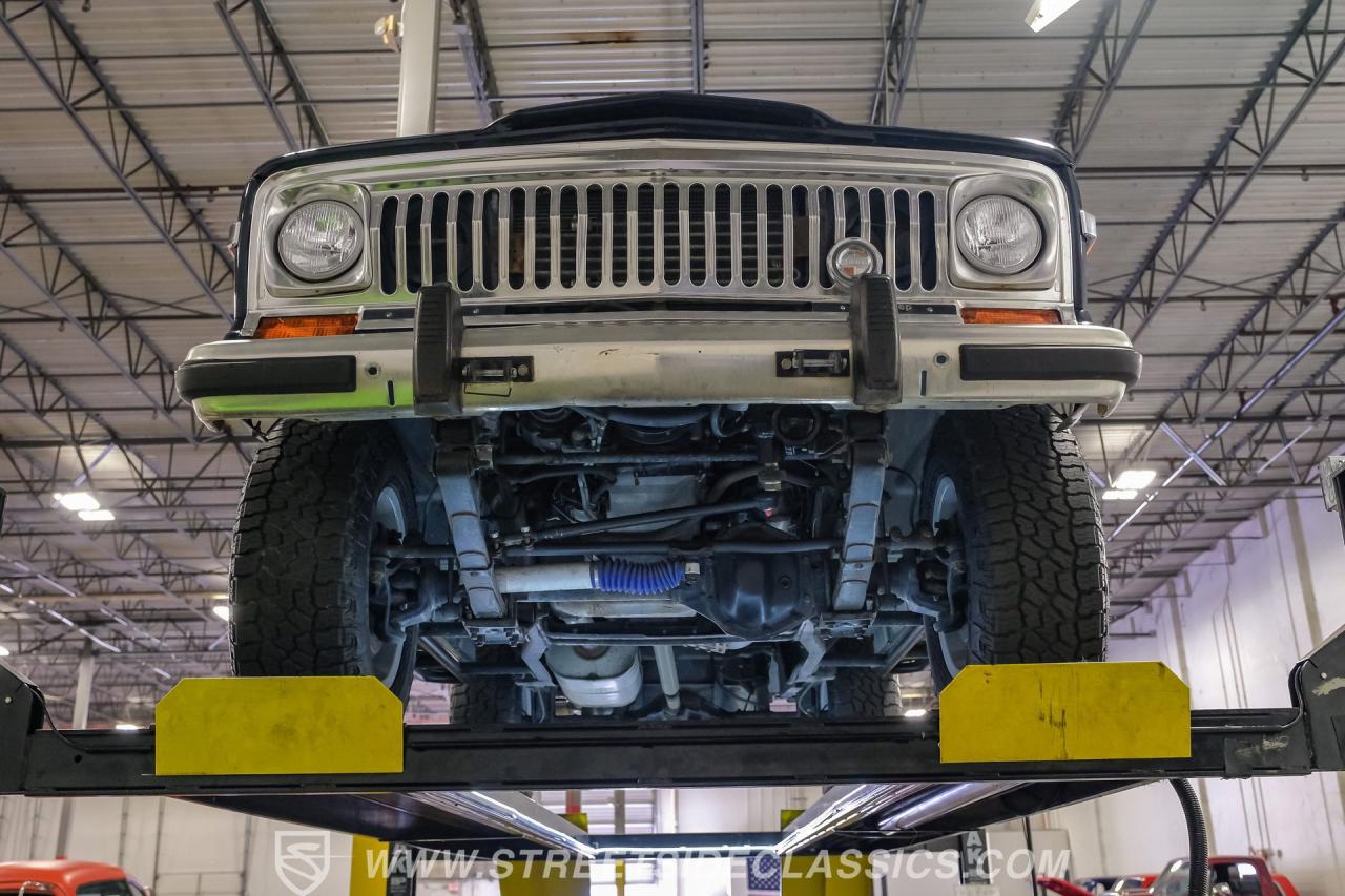 1985 Jeep Grand Wagoneer Restomod