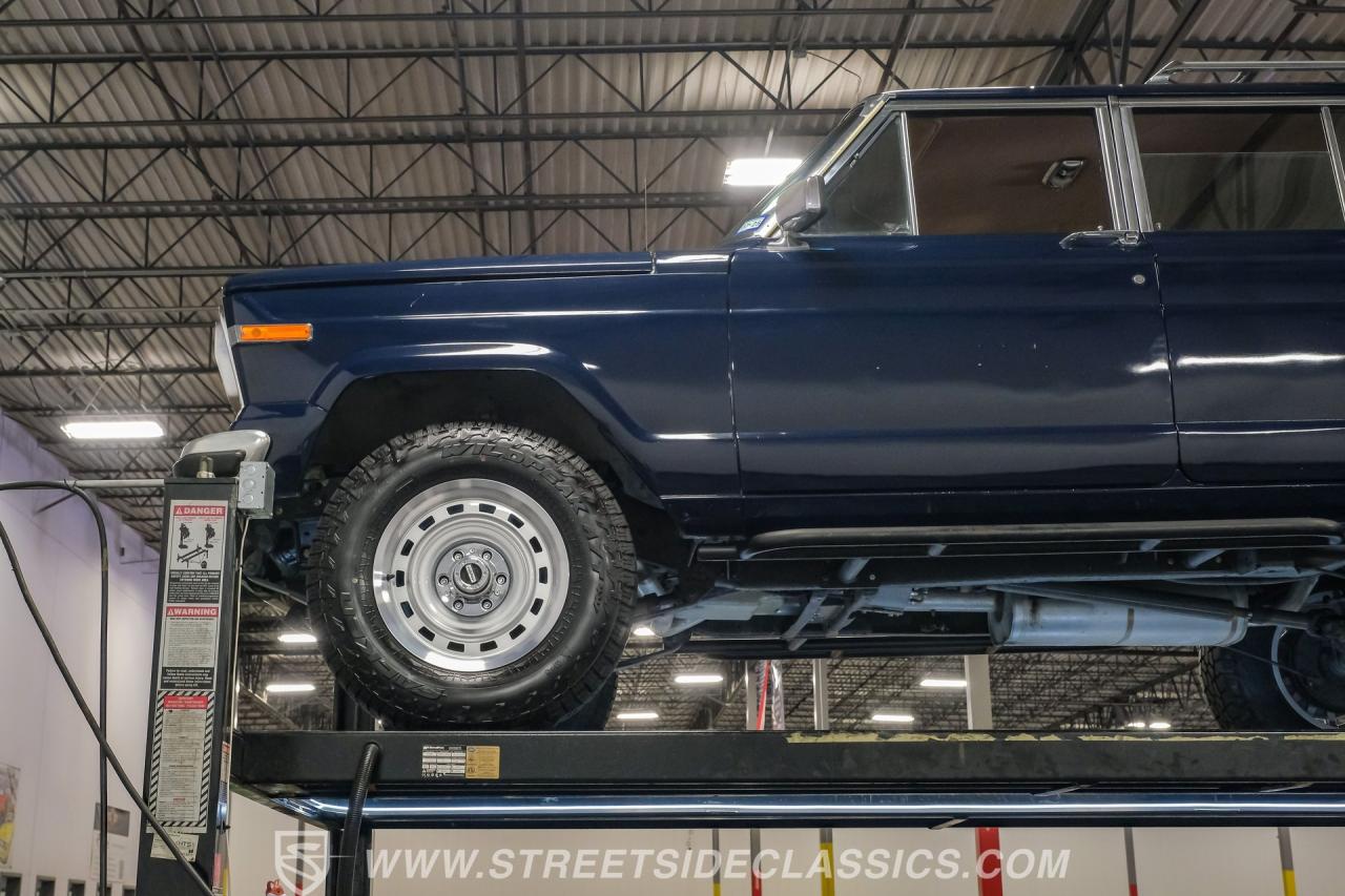 1985 Jeep Grand Wagoneer Restomod
