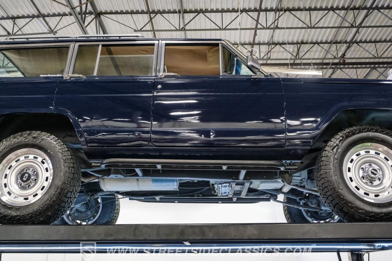 1985 Jeep Grand Wagoneer Restomod
