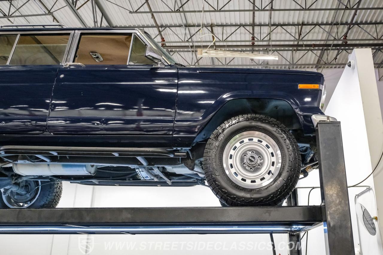 1985 Jeep Grand Wagoneer Restomod