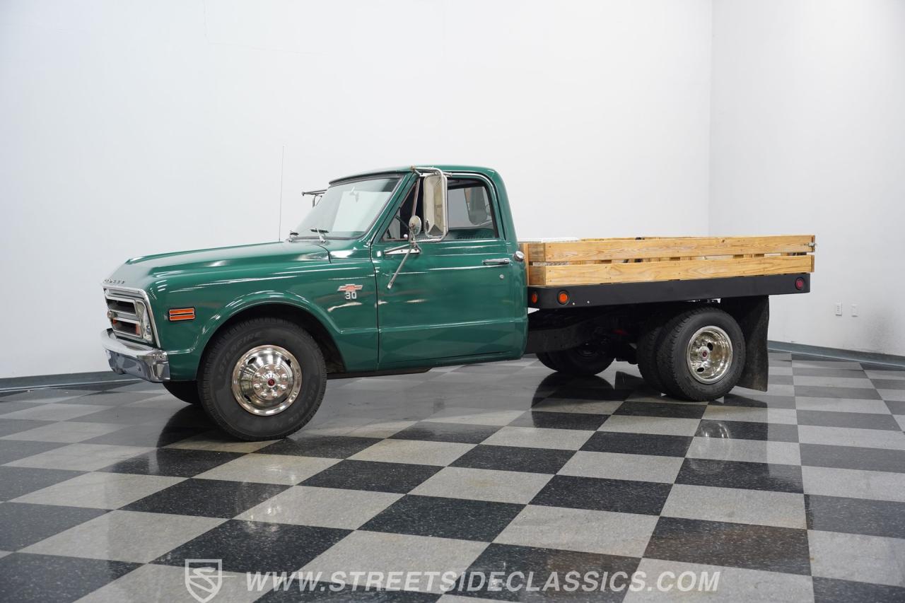 1968 Chevrolet C30 Flatbed Dually
